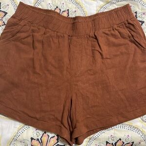 Never Worn Maurice’s Linen 5 inch shorts Size Large Color Rust